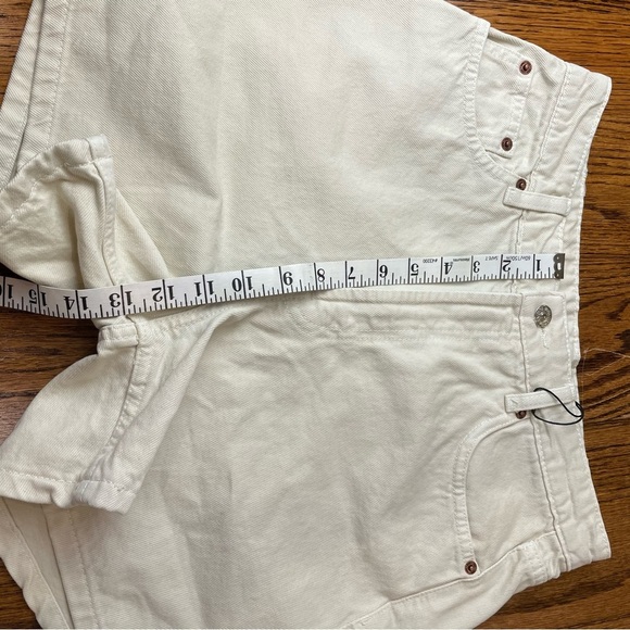 Zara Cream Jean Shorts NWT - Picture 3 of 6